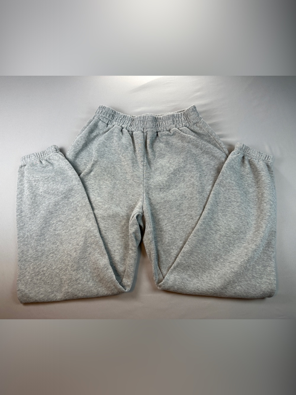 SHEIN Women’s Gray Joggers Sweatpants Pants Fleece Medium